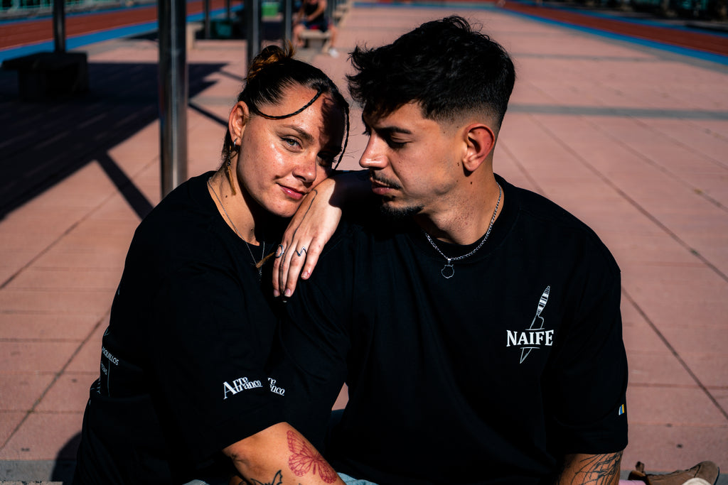 Camiseta oversize cropped "Naife"