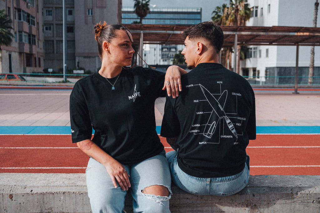 Camiseta oversize cropped "Naife"