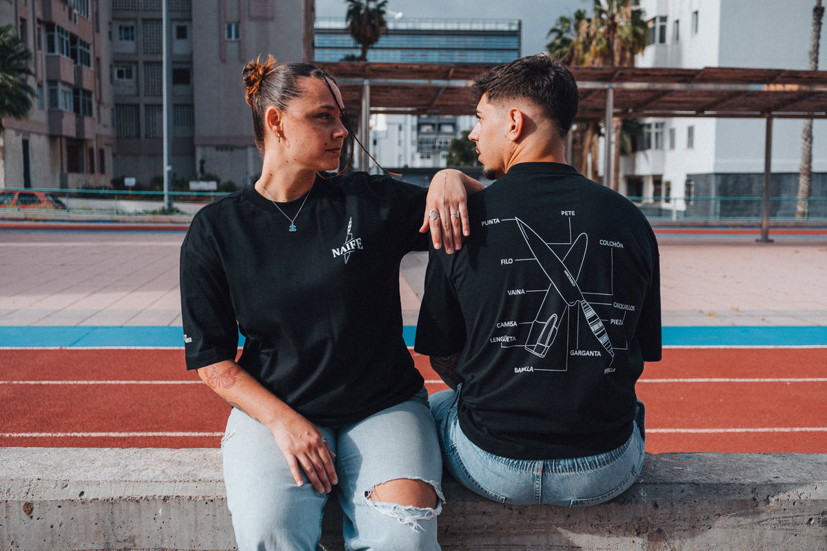Camiseta oversize cropped "Naife"